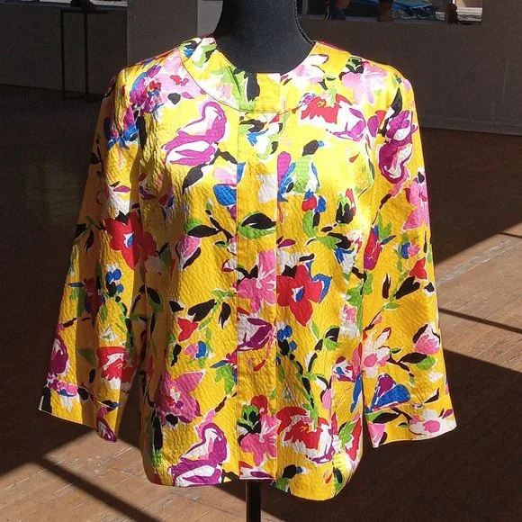 Bright colorful floral design silk jacket - Picture 1 of 9